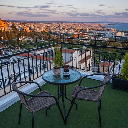 Horizon Home, From The Thessalonique